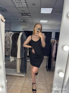 Платье с камушками