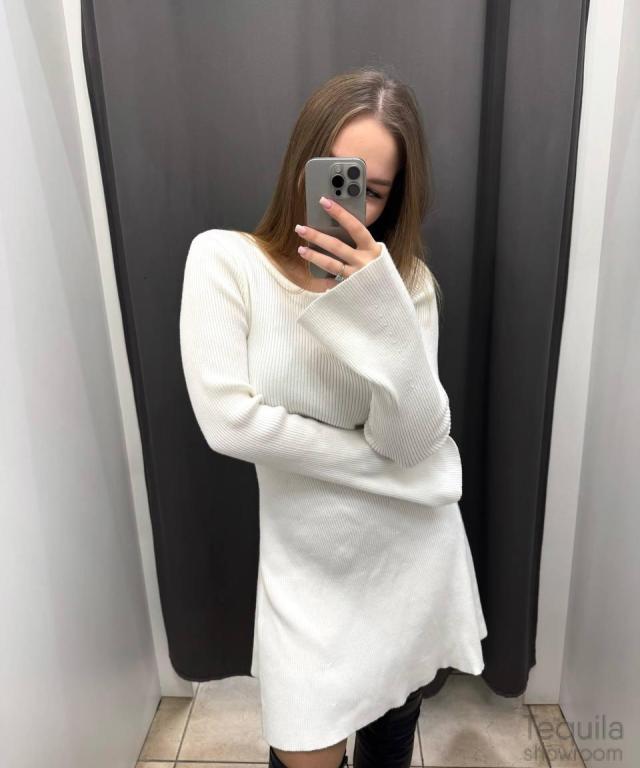 Белое платье